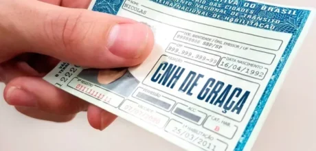 Tire sua carteira de motorista de 100% graça: conheça o programa CNH Social